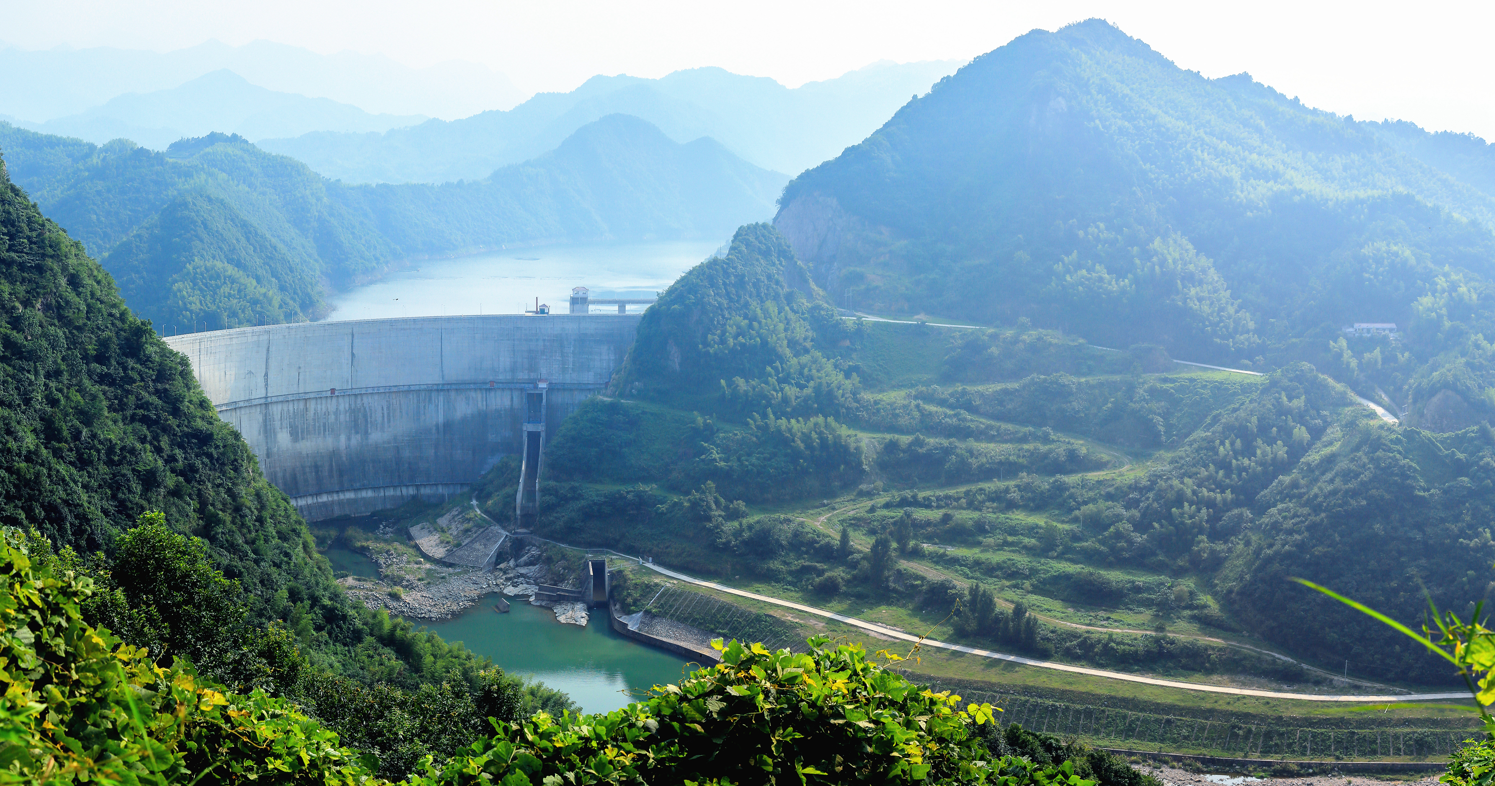 安徽第一座百米高壩——白蓮崖水庫