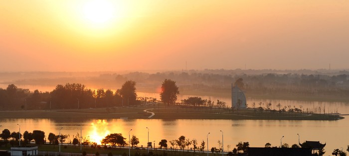 淠河兩岸生態美之一：淠河夕照
